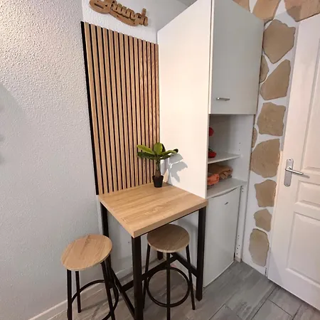 Les Pieds Dans L'eau *