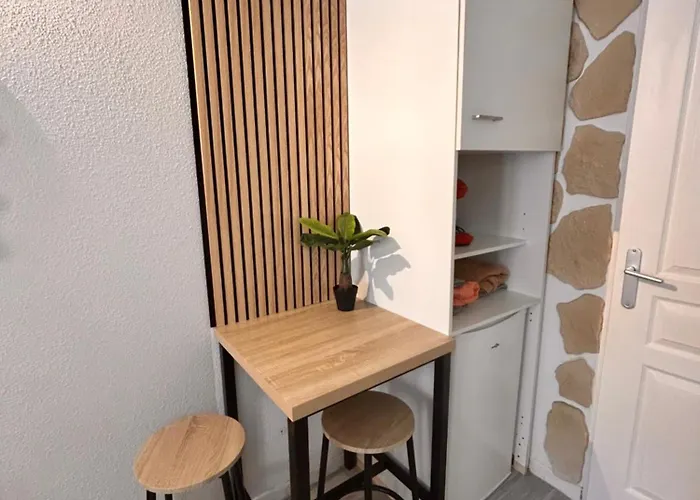 Les Pieds Dans L'eau *